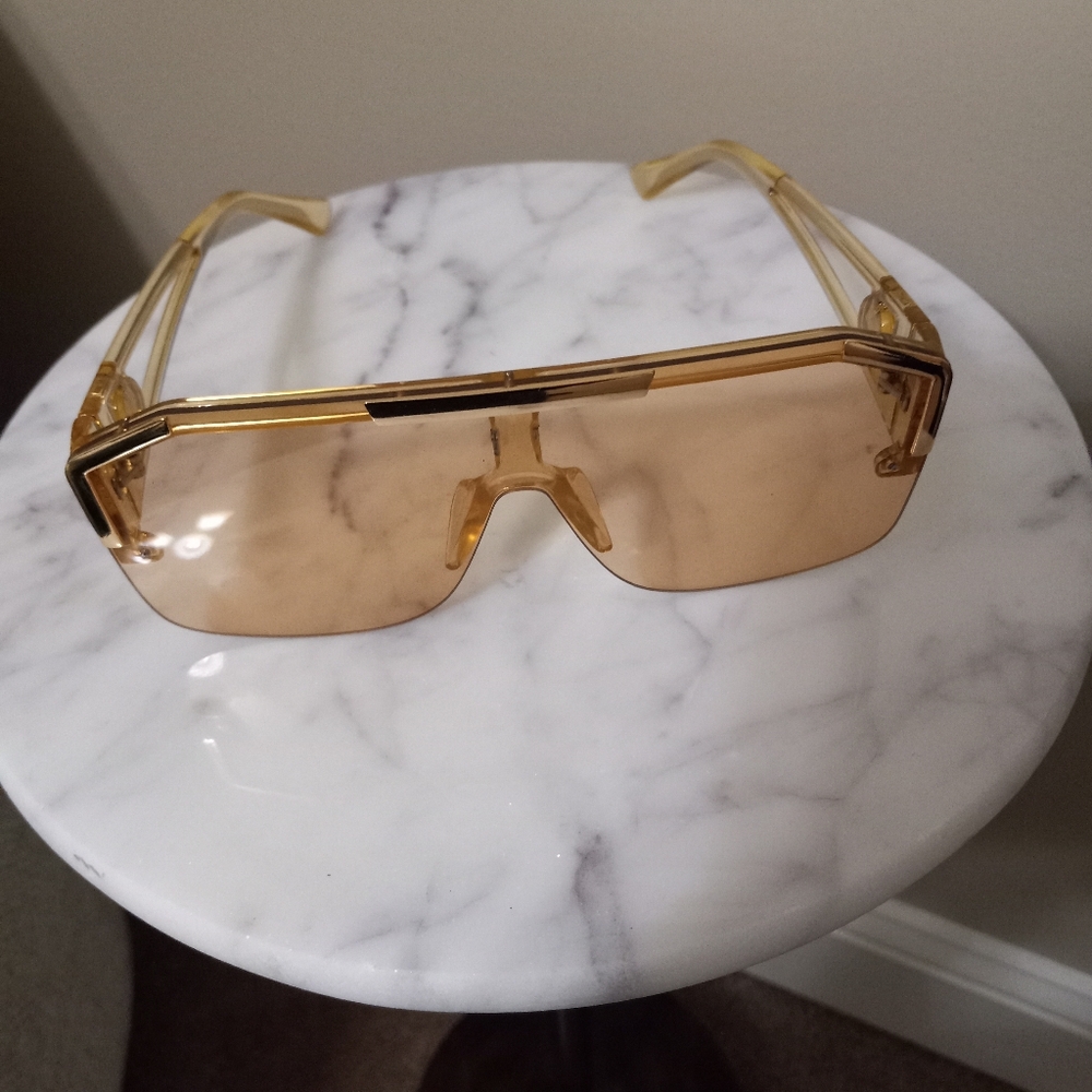 SHEIN Gold-Tinted Sunglasses